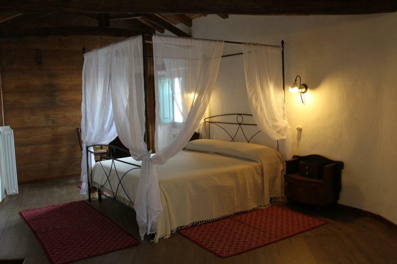 B&B Charme Sa Pardina Orroli Bagian luar foto