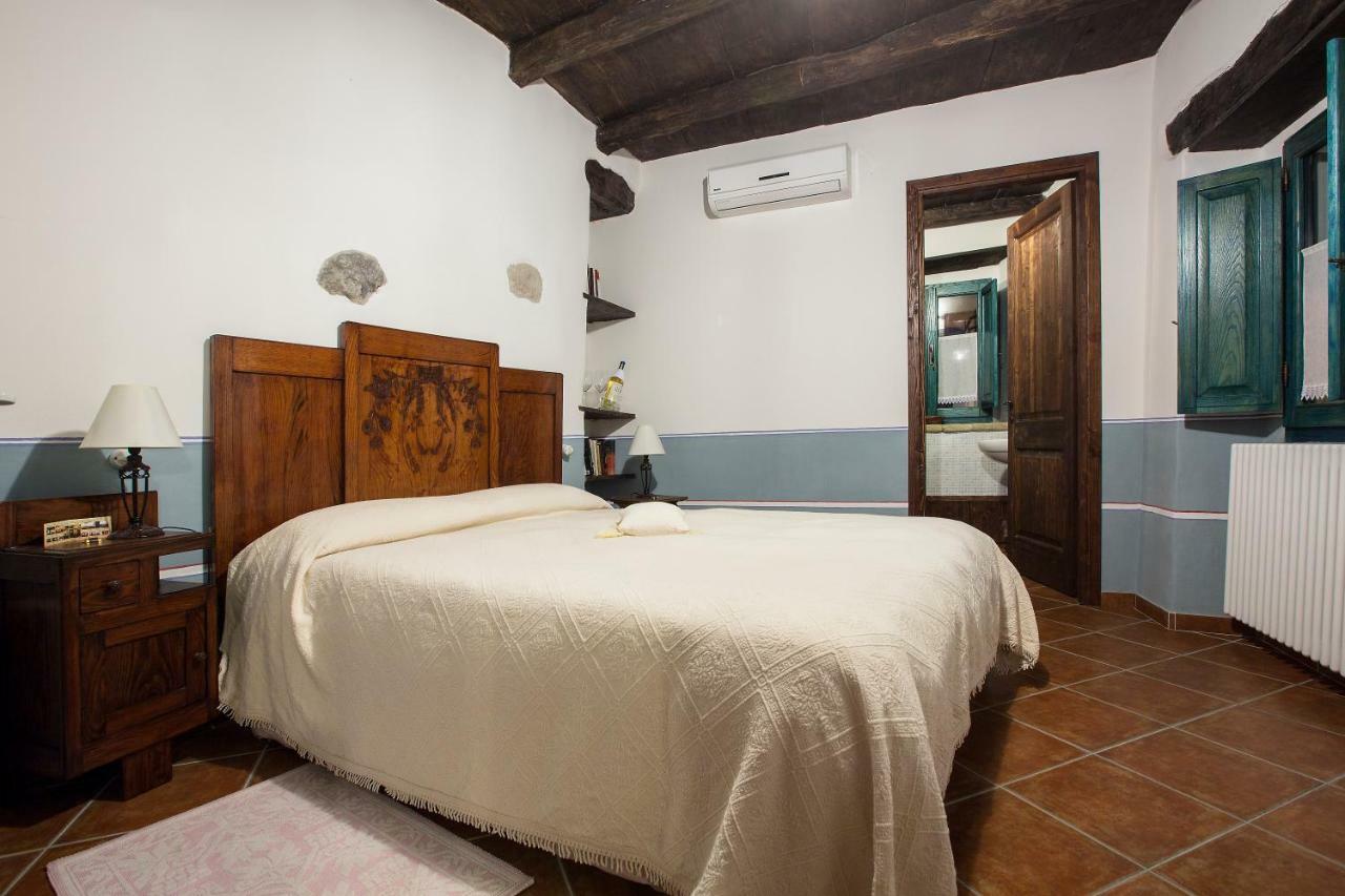 B&B Charme Sa Pardina Orroli Bagian luar foto