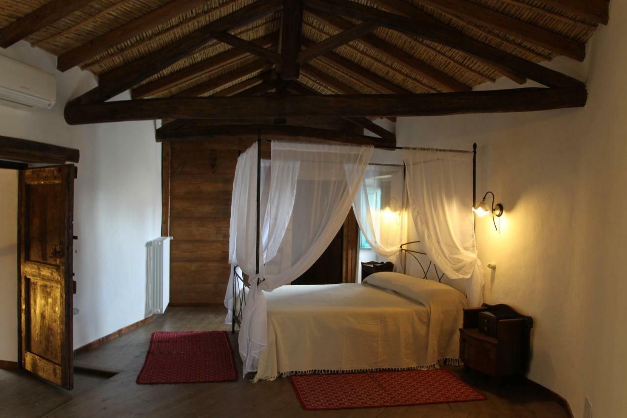 B&B Charme Sa Pardina Orroli Bagian luar foto