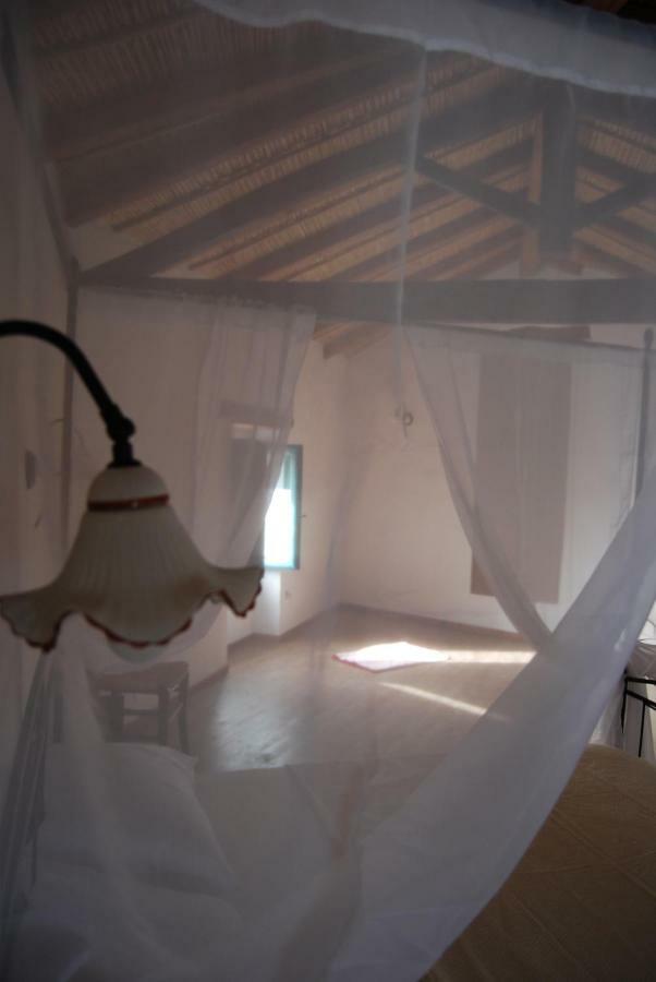 B&B Charme Sa Pardina Orroli Ruang foto