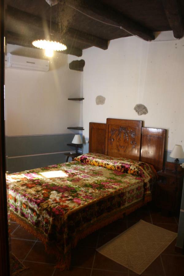 B&B Charme Sa Pardina Orroli Bagian luar foto