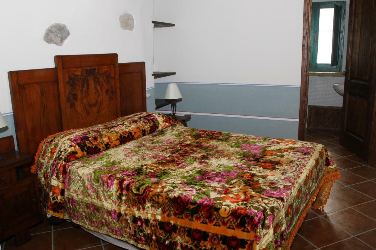 B&B Charme Sa Pardina Orroli Bagian luar foto