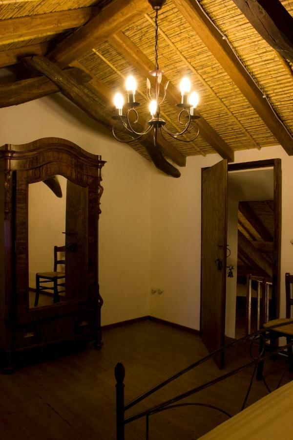 B&B Charme Sa Pardina Orroli Bagian luar foto