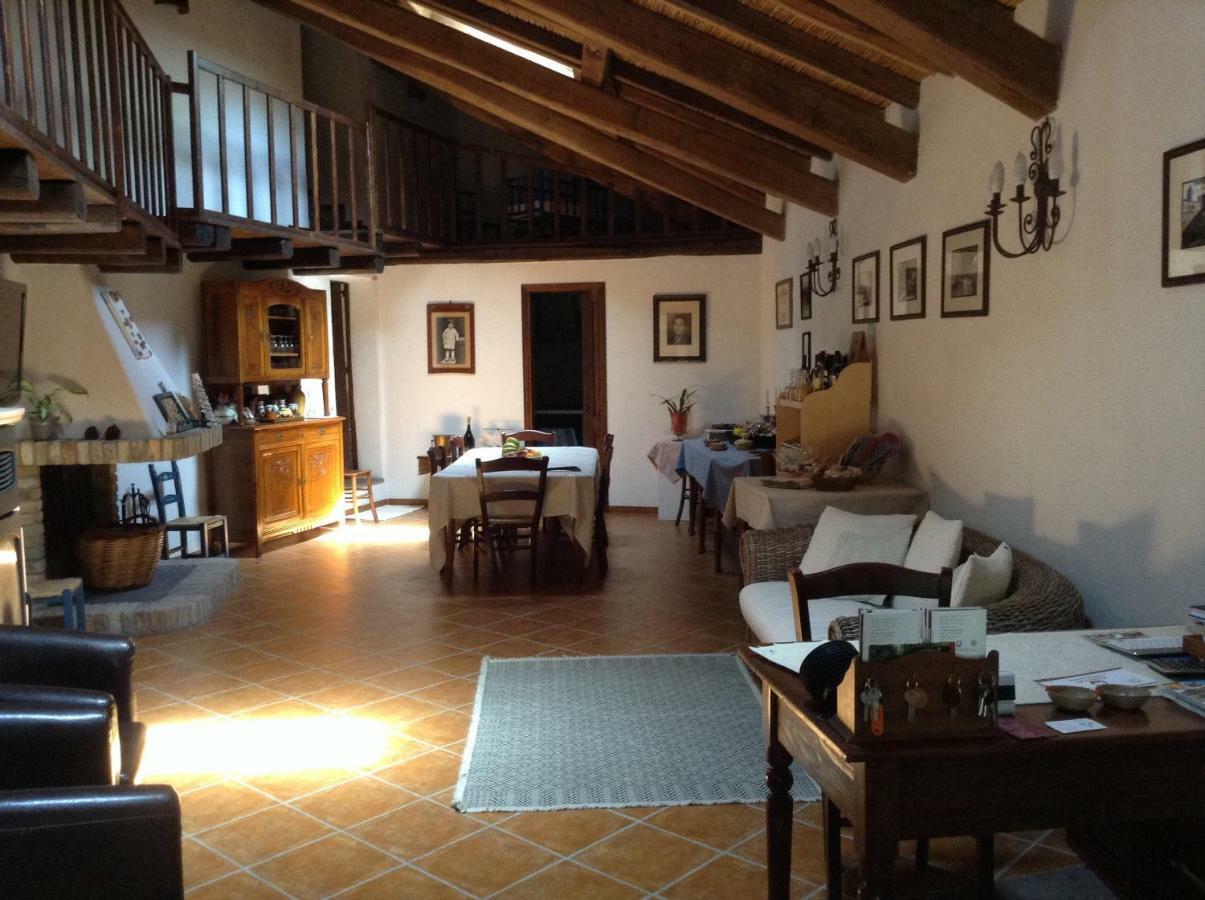B&B Charme Sa Pardina Orroli Bagian luar foto